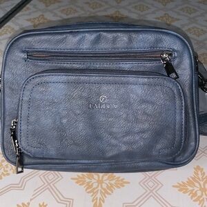 multi-pocket Leather Crossbody Bag